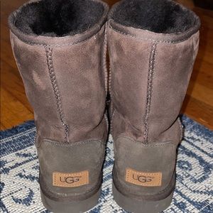 UGG Australia Classic Short II Chocolate Size: 9